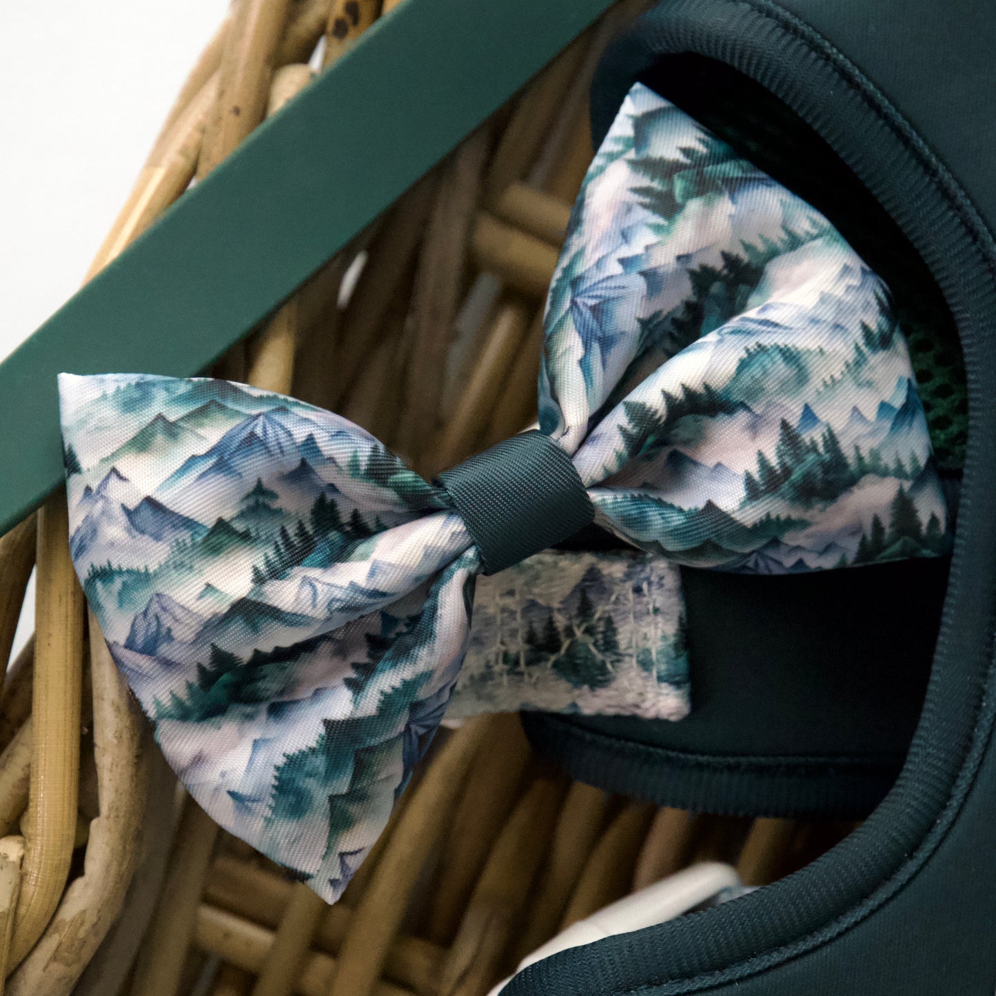 Hidden Highlands - Bow Tie