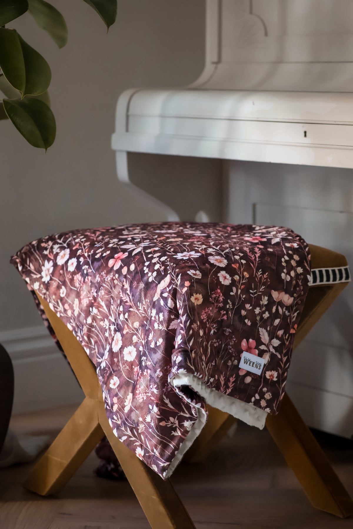 Walnut Woodlands - Snuggle Sized Blanket