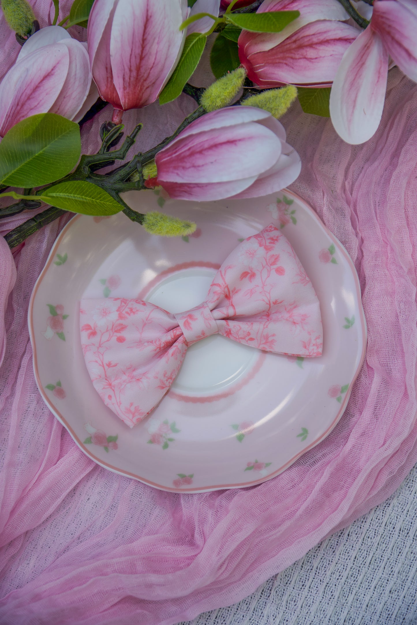 Magnolia Mist - Bow Tie